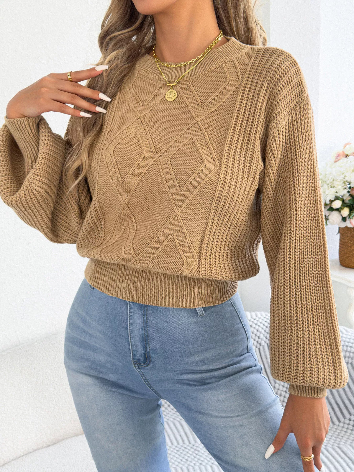 argyle pattern lantern sleeve knit sweater | dropsona - neutral - close-up detail