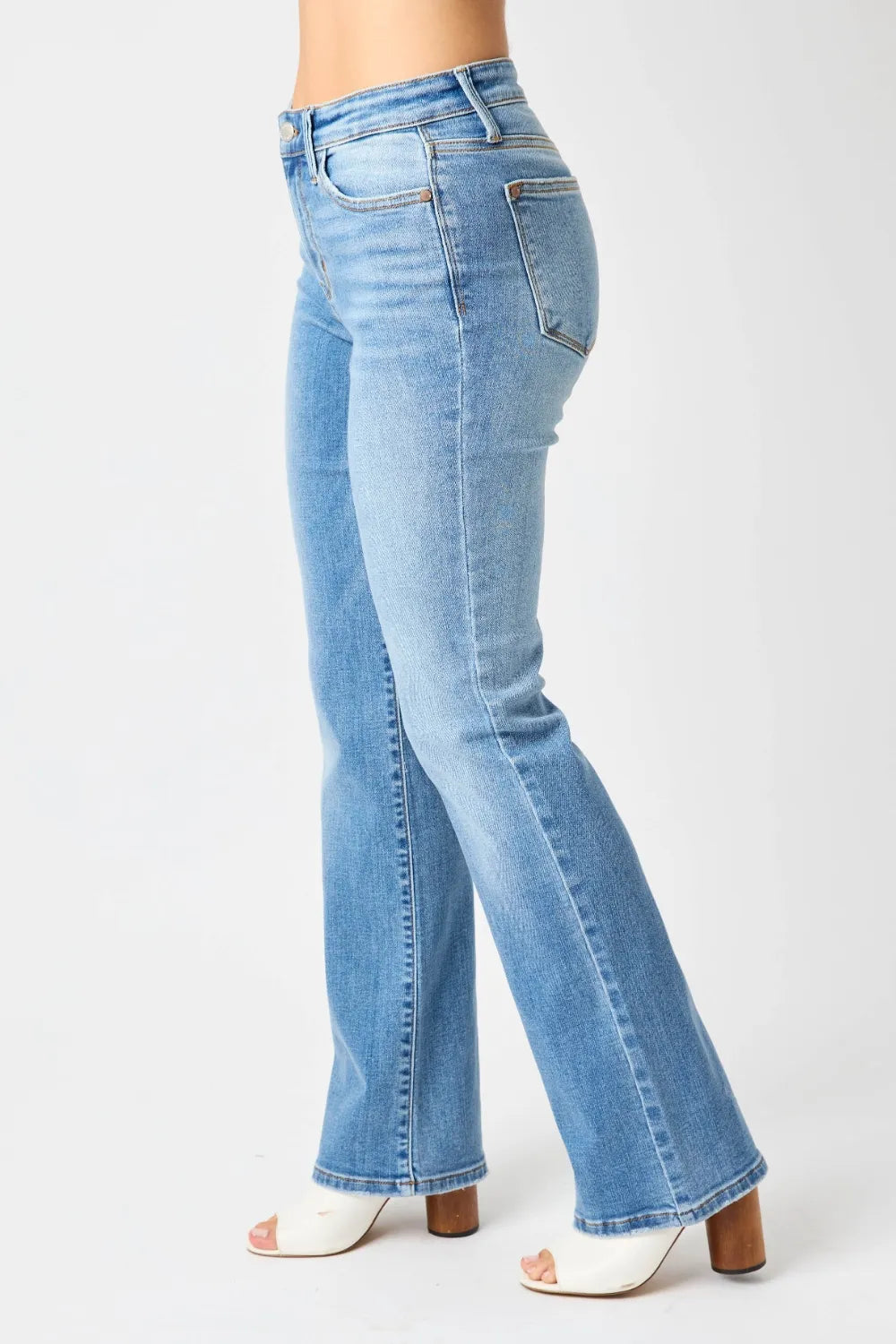 judy blue full size mid-rise waist straight jeans | dropsona - neutral - size reference