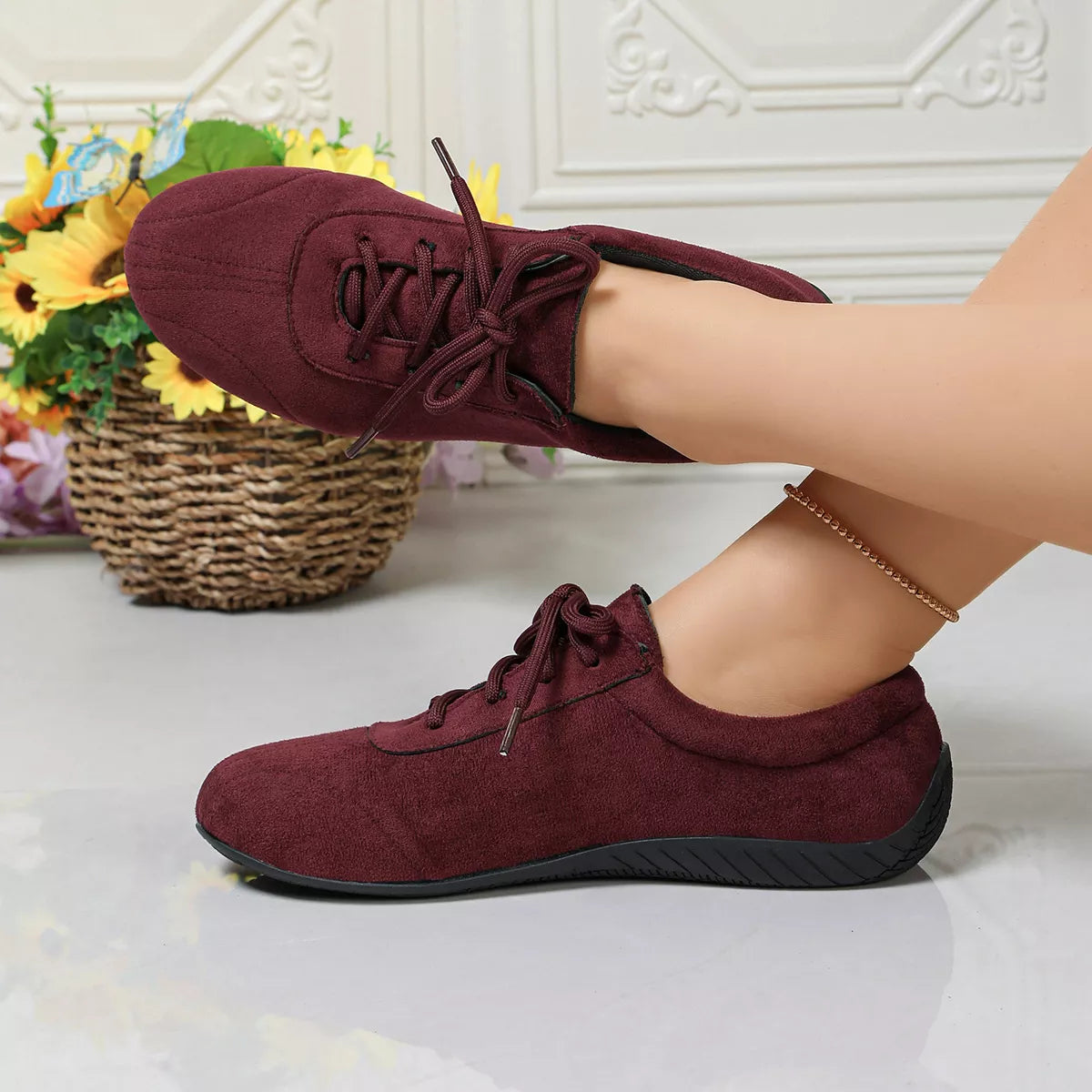 round toe lace up sneakers – modern steps | dropsona - neutral - close-up detail