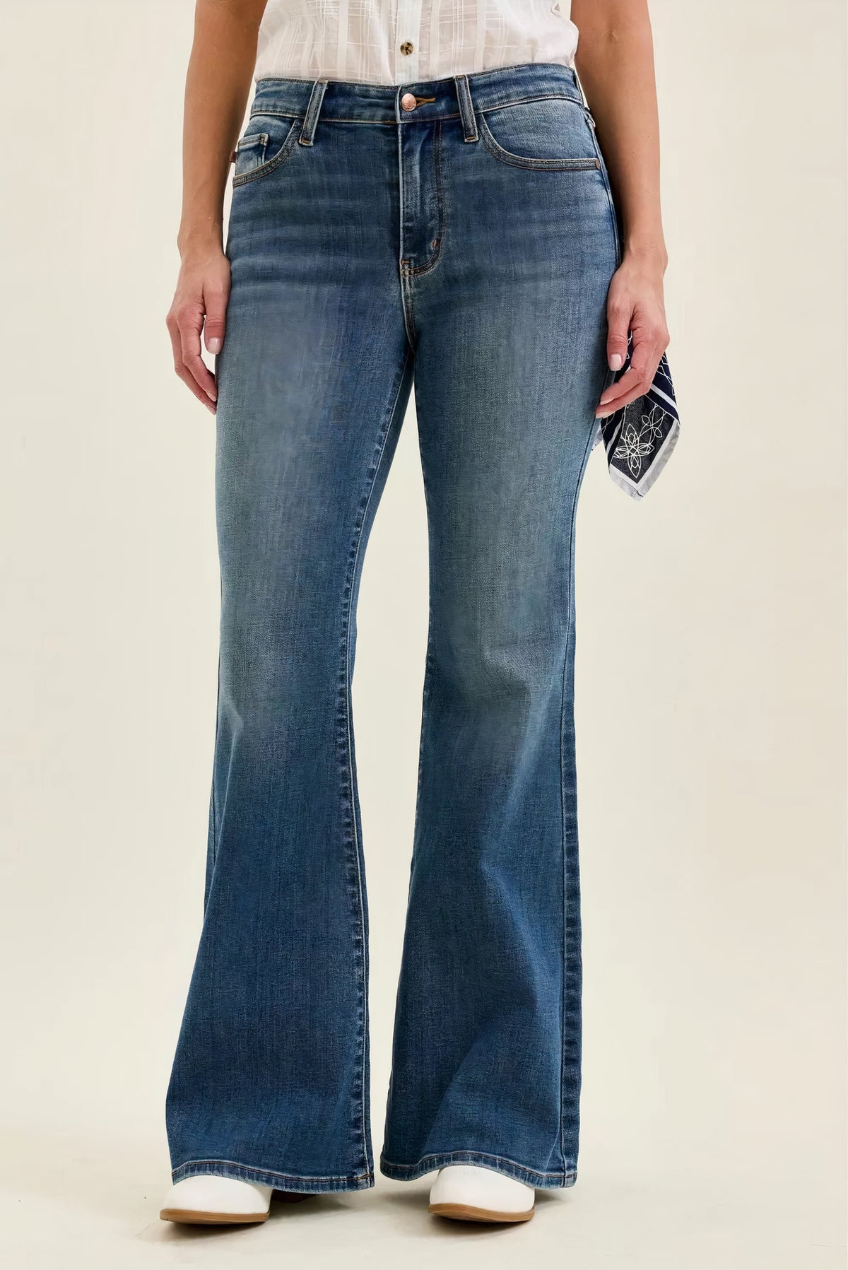 judy blue mid rise jaqueline flare with triple needle back pkts and bandana loop - everyday wear