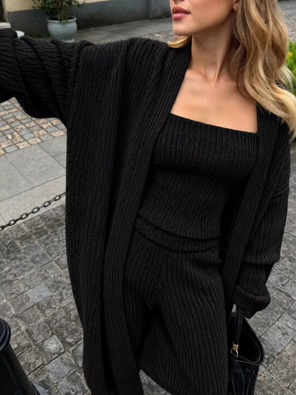 ribbed knit three-piece sweater set – number of | dropsona - neutral - material texture